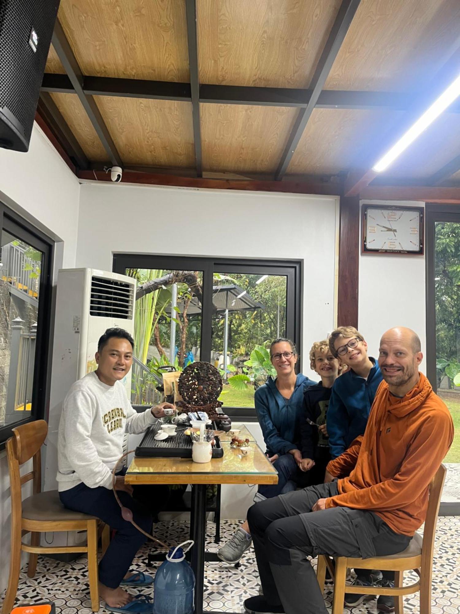 Lake House 河江 外观 照片